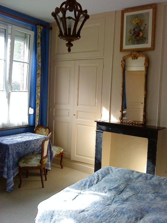 Chambres D'Hotes Intra Muros Арас Екстериор снимка